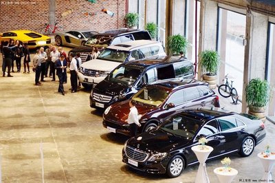 建發(fā)汽車生活館 福建首個(gè)跨界loft展廳引領(lǐng)汽車銷售新潮流